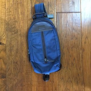Coach One sing bag/backpack